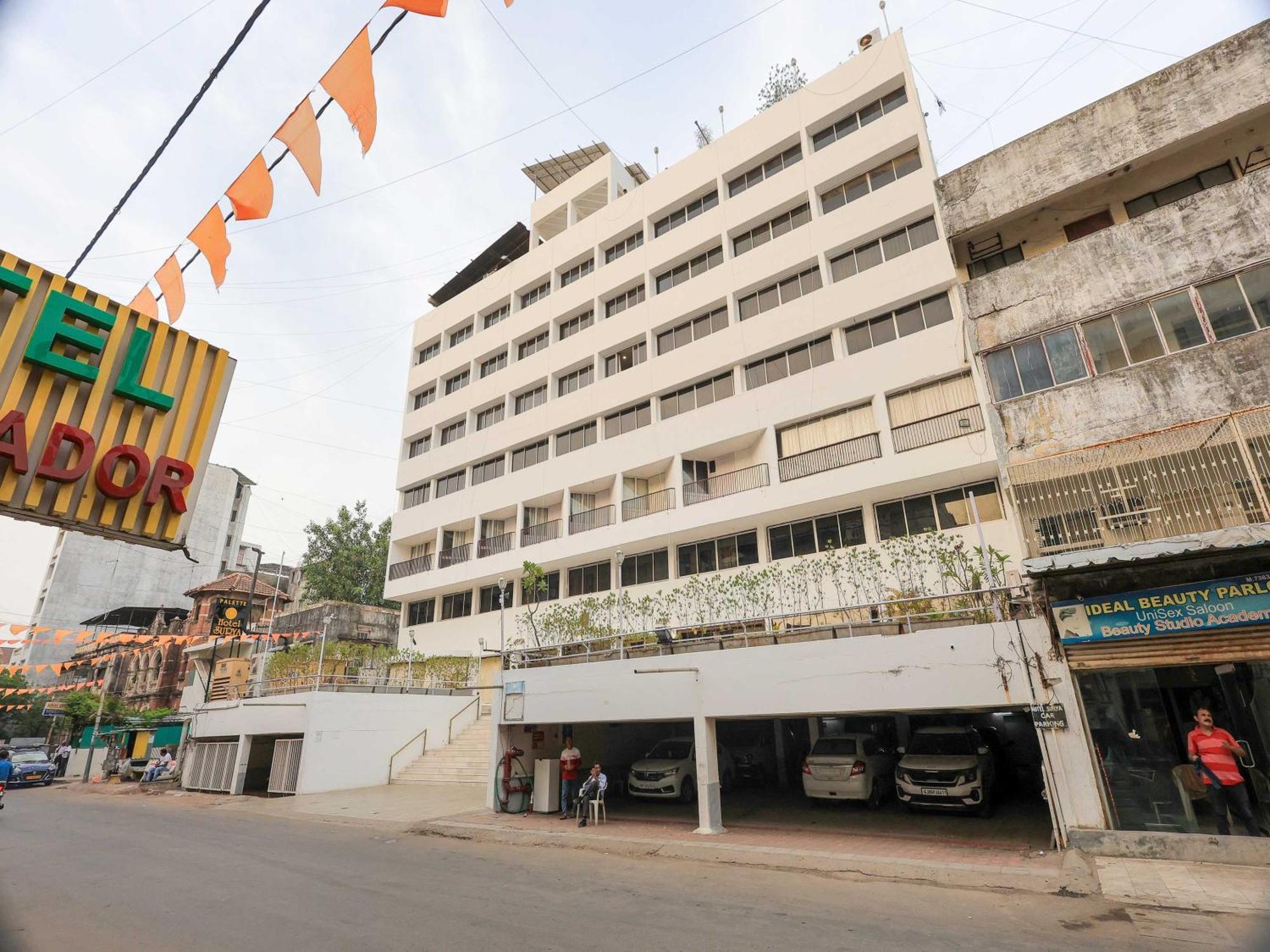 Palette Hotel Surya Вадодара Экстерьер фото